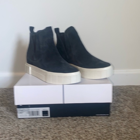 Dolce Vita Shoes - Dolce Vita Suede Boots -Zabie in Anthracite Size 9.5